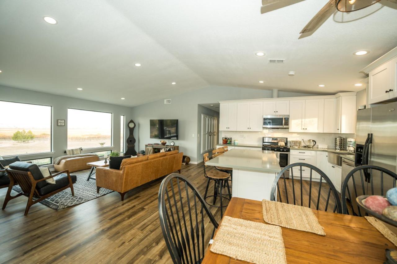 Vino View Farmhouse Villa Paso Robles Exterior photo