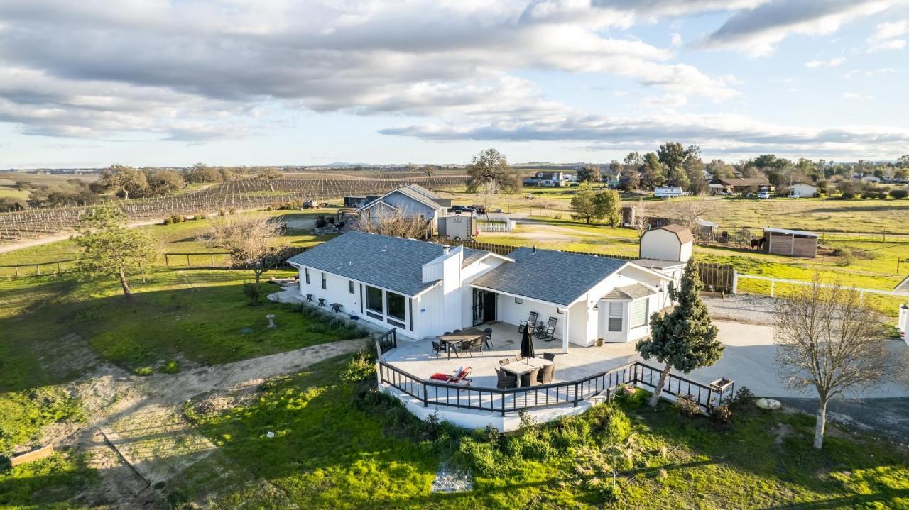Vino View Farmhouse Villa Paso Robles Exterior photo